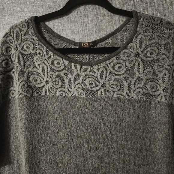 LOLA V-Neck Pullover Sweater Women Size Large Gray Long Sleeve Soft - Picture 4 of 6
